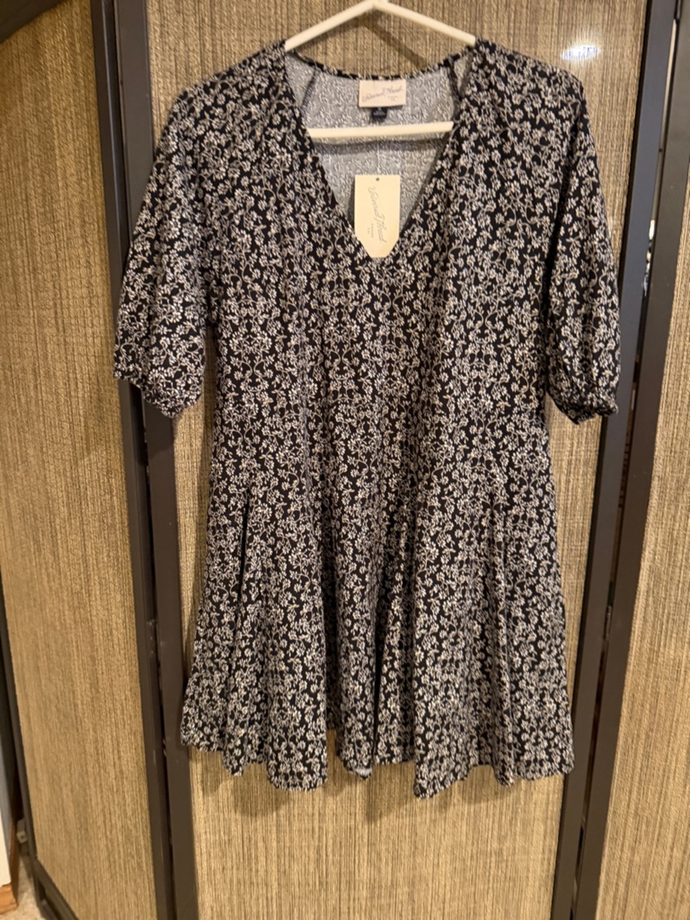 Ladies Size M Black Floral V-Neck Mini Dress NWT